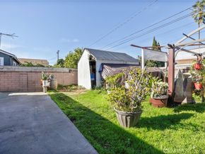 674 Senate Street, Costa Mesa CA 92627