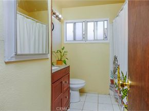 674 Senate Street, Costa Mesa CA 92627