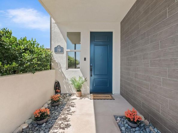 16750 Coyote Bush Drive 19, San Diego CA 92127