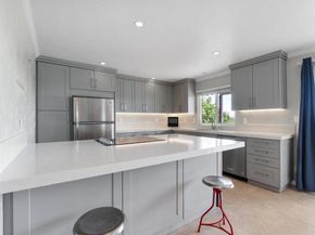 852 Dewitt Avenue, Encinitas CA 92024