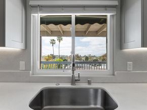 852 Dewitt Avenue, Encinitas CA 92024