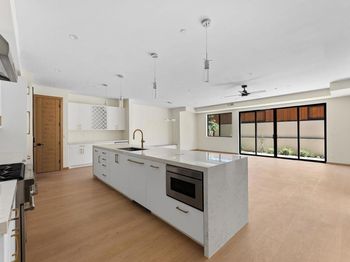 2670 Roosevelt Street