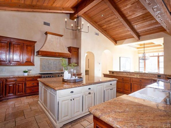 4860 Rancho Verde Trail, San Diego CA 92130