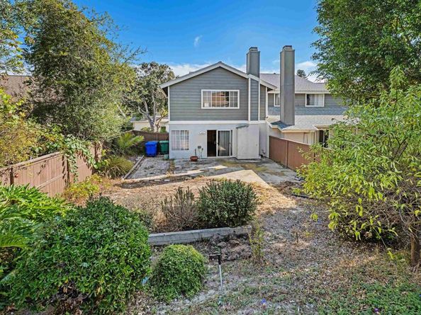 2992 Lexington Circle, Carlsbad CA 92010