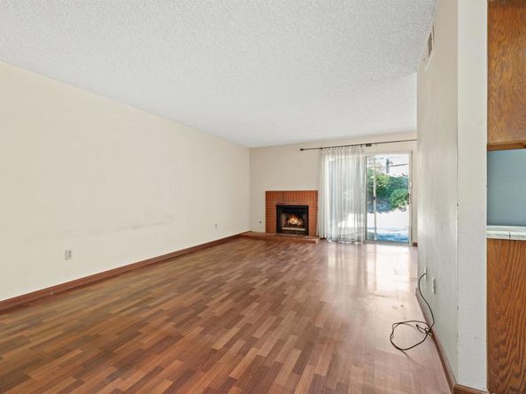 2992 Lexington Circle, Carlsbad CA 92010