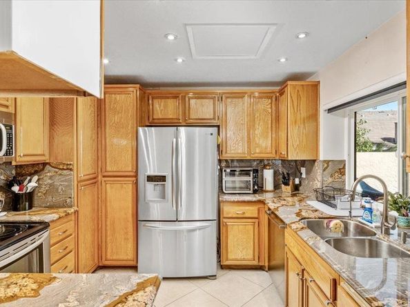 17544 Ashburton Rd, San Diego CA 92128