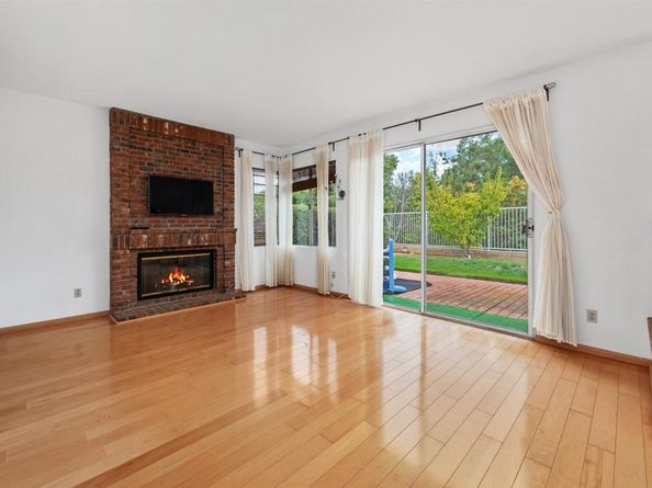 13894 Camino Del Suelo, San Diego CA 92129