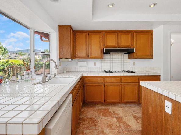 13894 Camino Del Suelo, San Diego CA 92129