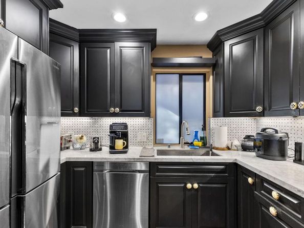 2930 Lawrence, San Diego CA 92106