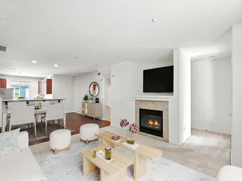 1569 Hackberry Place