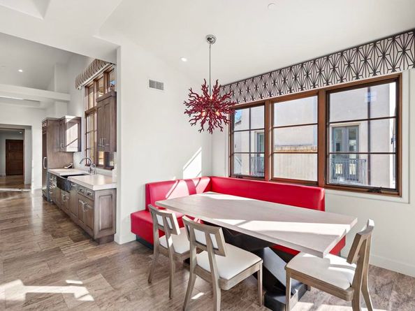 8114 Sendero de la Pradera, San Diego CA 92127