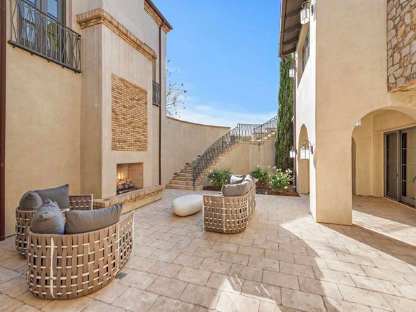 8114 Sendero de la Pradera, San Diego CA 92127