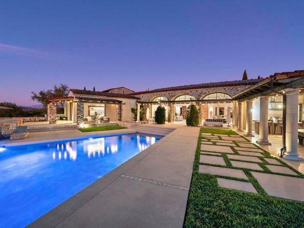 8114 Sendero de la Pradera, San Diego CA 92127