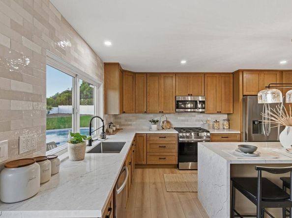 2002 Ladera Court, Carlsbad CA 92009