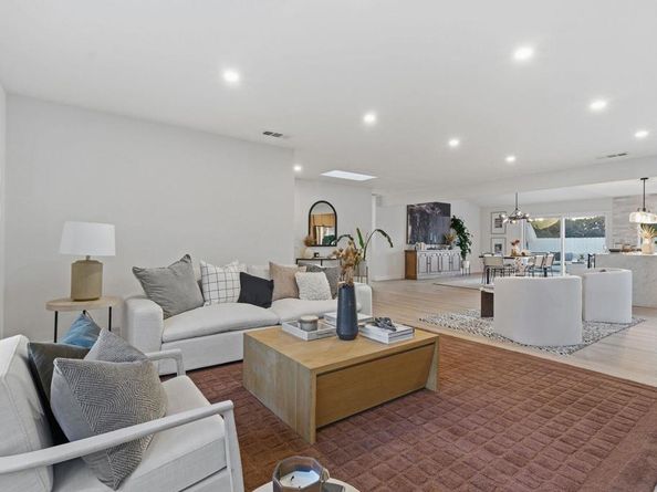 2002 Ladera Court, Carlsbad CA 92009