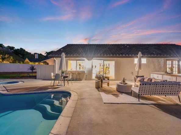 2002 Ladera Court, Carlsbad CA 92009