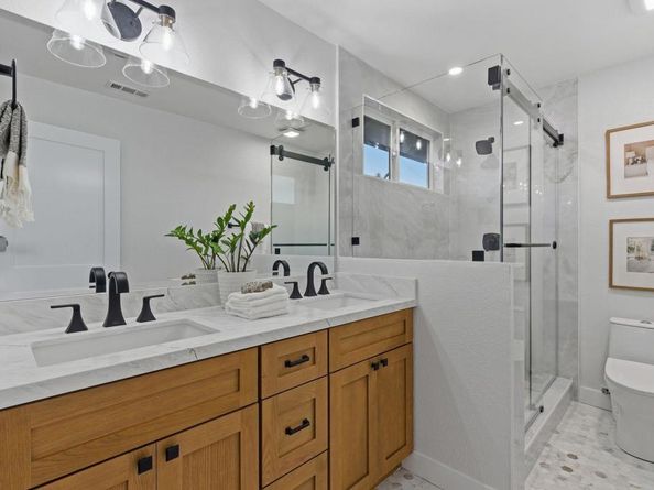 2002 Ladera Court, Carlsbad CA 92009