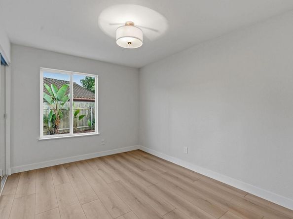 2002 Ladera Court, Carlsbad CA 92009