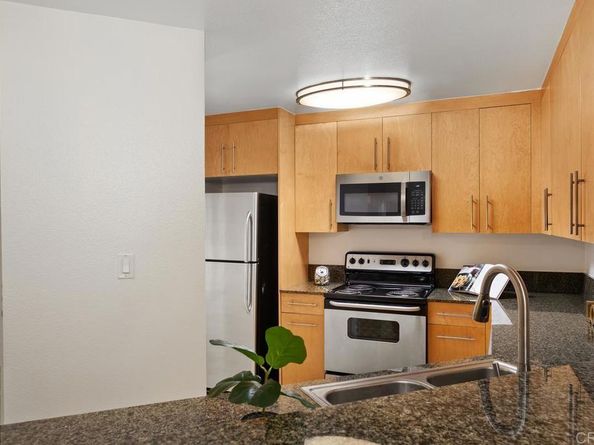 7565 Charmant Dr 512, San Diego CA 92122