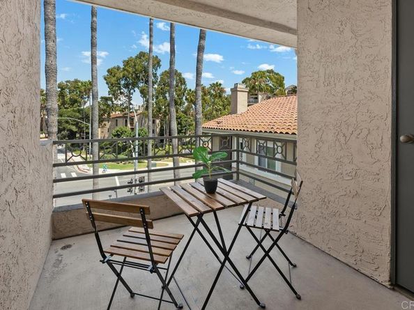 7565 Charmant Dr 512, San Diego CA 92122