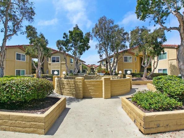 7565 Charmant Dr 512, San Diego CA 92122