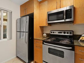 7565 Charmant Dr 512, San Diego CA 92122