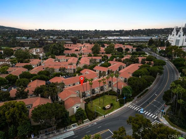 7565 Charmant Dr 512, San Diego CA 92122