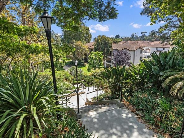 7565 Charmant Dr 512, San Diego CA 92122