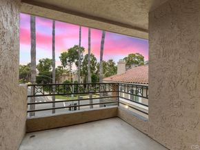 7565 Charmant Dr 512, San Diego CA 92122