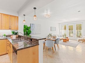 5410 La Jolla Boulevard A102, La Jolla CA 92037