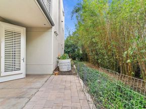 5410 La Jolla Boulevard A102, La Jolla CA 92037
