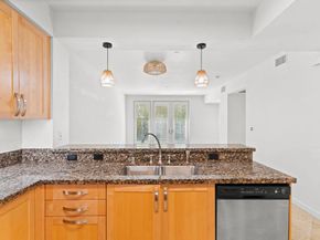 5410 La Jolla Boulevard A102, La Jolla CA 92037