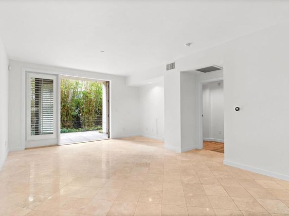 5410 La Jolla Boulevard A102, La Jolla CA 92037