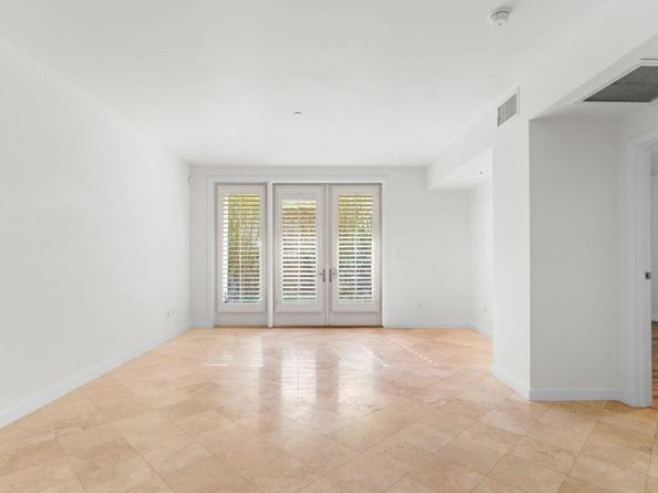 5410 La Jolla Boulevard A102, La Jolla CA 92037