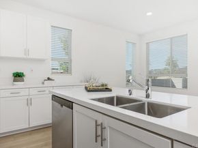 1047 Arrowood Trail, Vista CA 92081