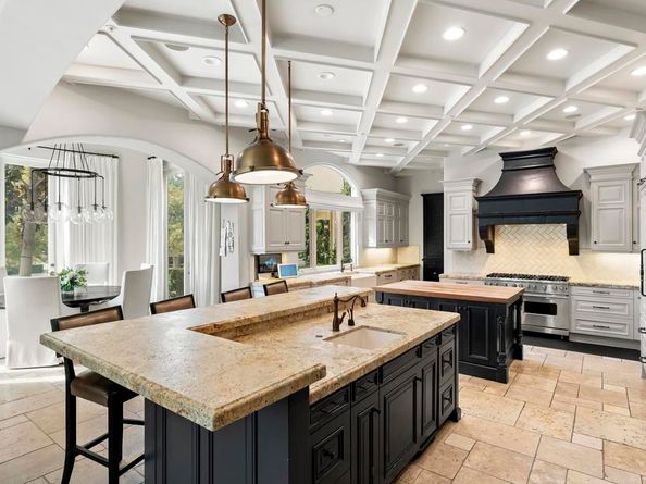 6853 Rancho Valencia Rd., Rancho Santa Fe CA 92067