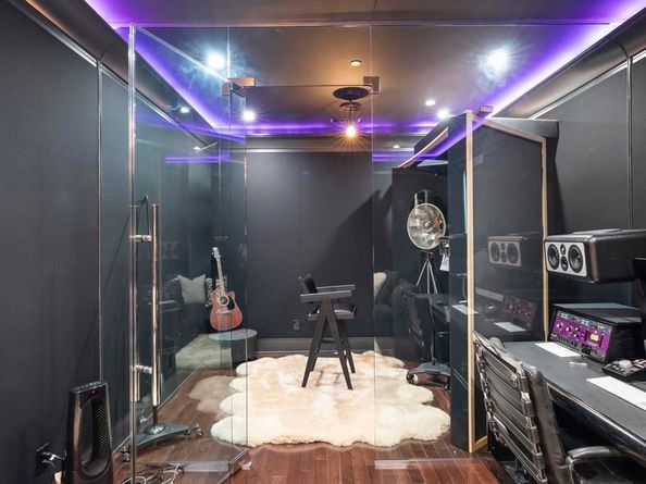 6853 Rancho Valencia Rd., Rancho Santa Fe CA 92067