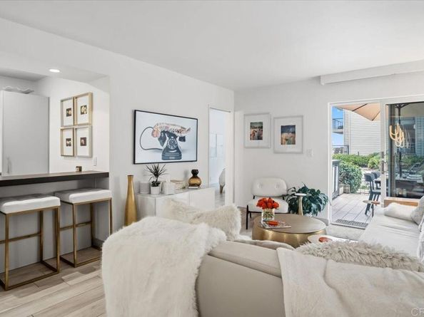 940 Sealane Dr 3, Encinitas CA 92024