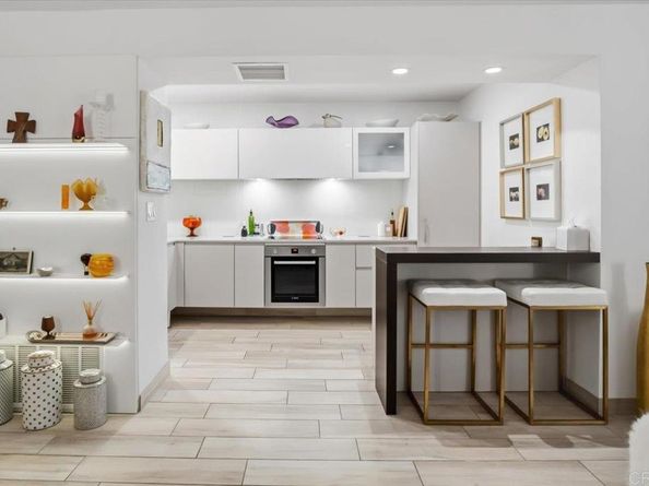 940 Sealane Dr 3, Encinitas CA 92024