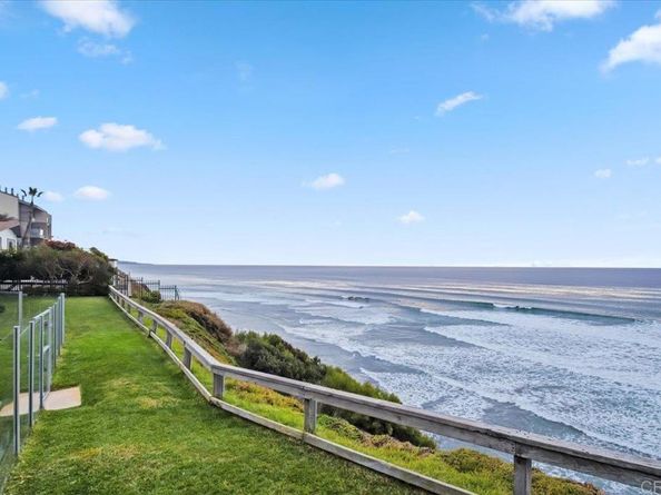 940 Sealane Dr 3, Encinitas CA 92024