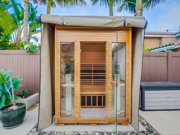 5380 Los Robles Drive, Carlsbad CA 92008