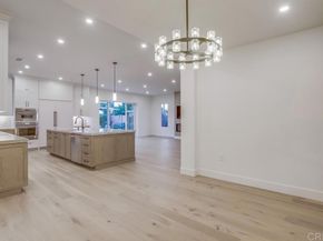 5380 Los Robles Drive, Carlsbad CA 92008