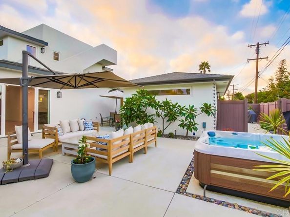 5380 Los Robles Drive, Carlsbad CA 92008
