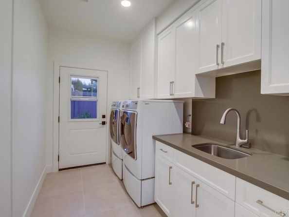5380 Los Robles Drive, Carlsbad CA 92008