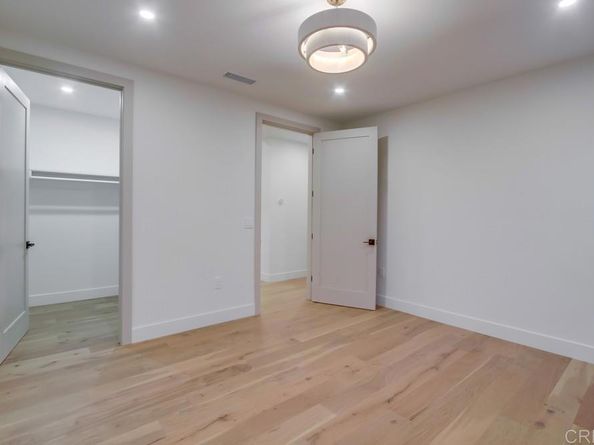 5380 Los Robles Drive, Carlsbad CA 92008