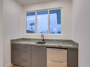 5380 Los Robles Drive, Carlsbad CA 92008