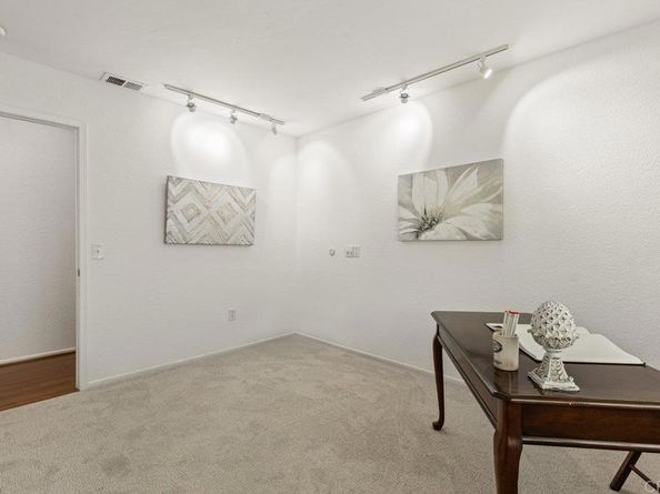 4772 Gateshead Road, Carlsbad CA 92010