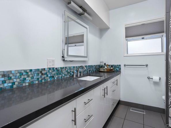 1001 Ontario St, Escondido CA 92025