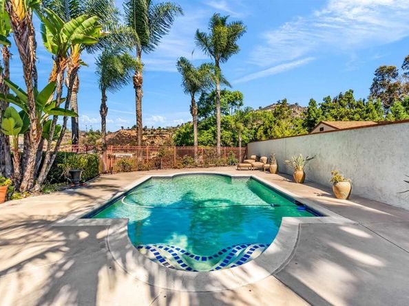 9802 Lyncarol Drive, La Mesa CA 91941