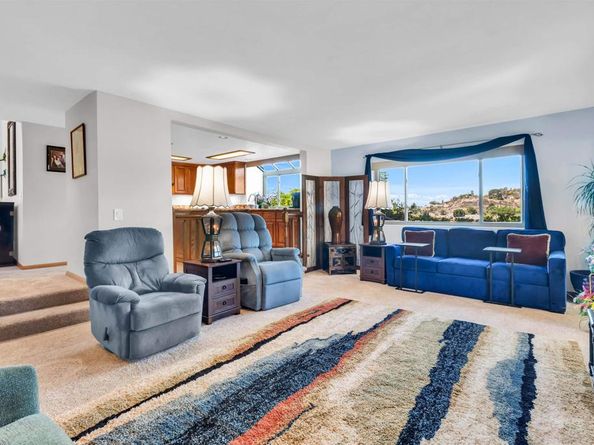 9802 Lyncarol Drive, La Mesa CA 91941